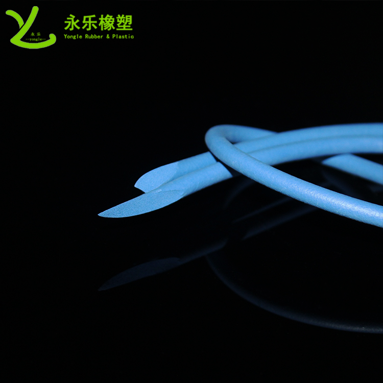 硅膠發(fā)發(fā)泡條，阻燃硅膠發(fā)泡圓條，耐高溫發(fā)泡硅膠條