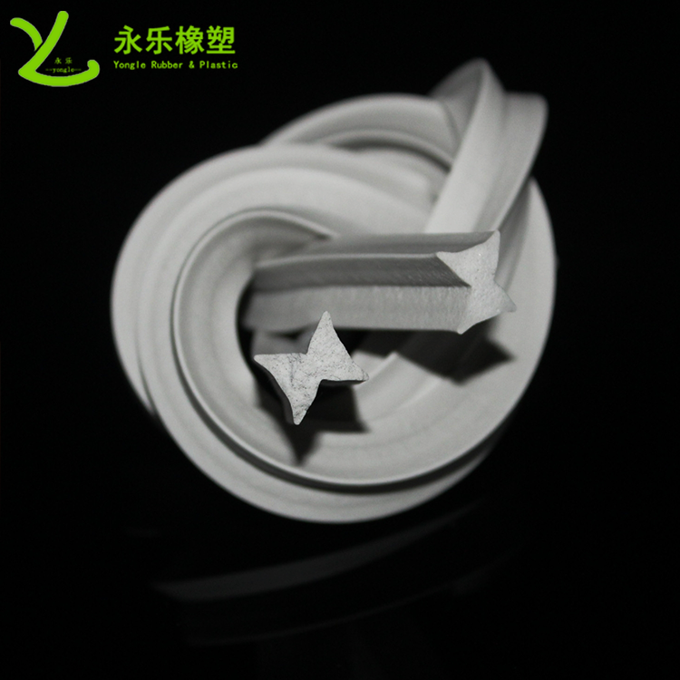 硅膠泡棉膠條，阻燃硅膠泡棉膠條，耐高溫發(fā)泡硅膠條